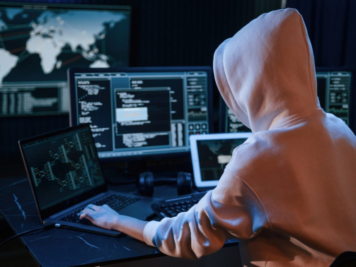 Evolución de un ciberataque y detección de actividad sospechosa en los sistemas de una empresa